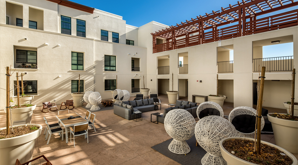 The Luxe apartments outdoor patio